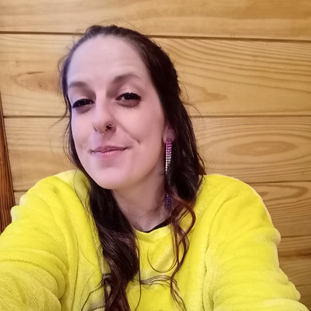 Meet your Posher, Alicia